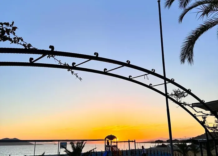 Sunset Club 3 Bedroom *